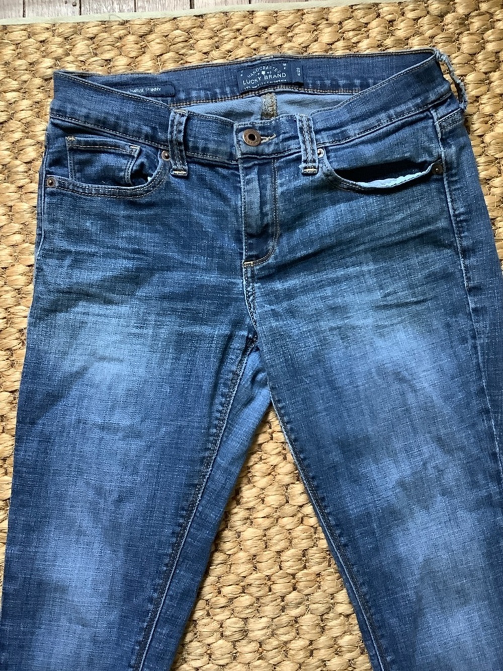 Lucky Brand Charlie Skinny Jeans 6/28 - Picture 4 of 7